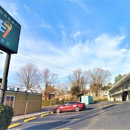 Economy 7 Inn- Newport News Exterior photo